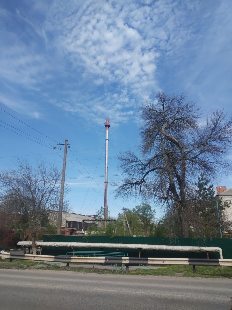 В станице Ленинградской повреждена труба центральной котельной | 17.04.2023  | Ленинградская - БезФормата