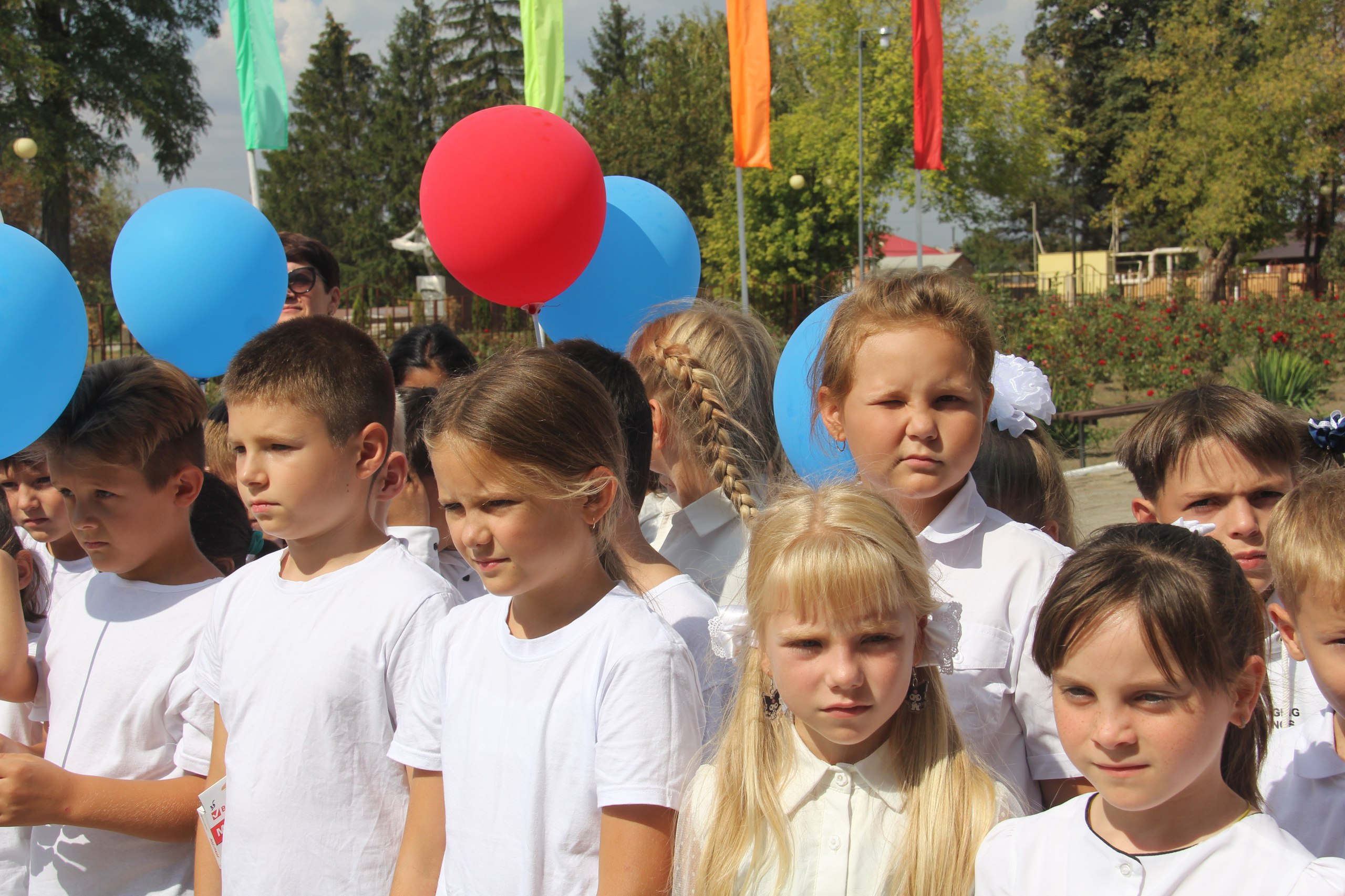 Школьники посвятили велозабег и рисунки родному краю | Новости  Ленинградского района